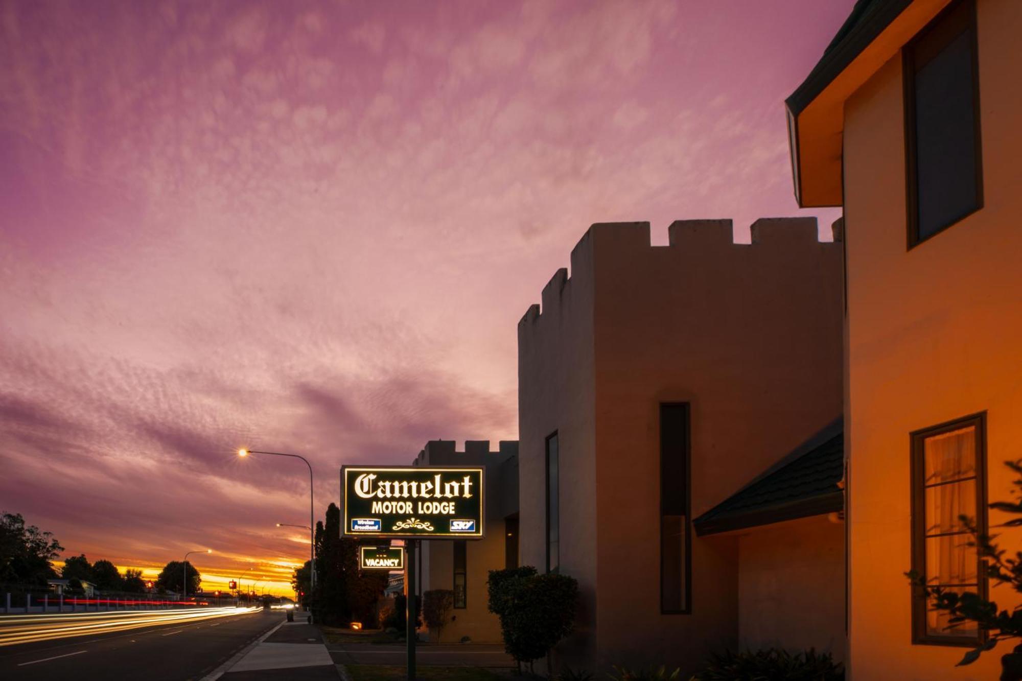 Camelot Motor Lodge And Conference Centre Palmerston North Exterior photo